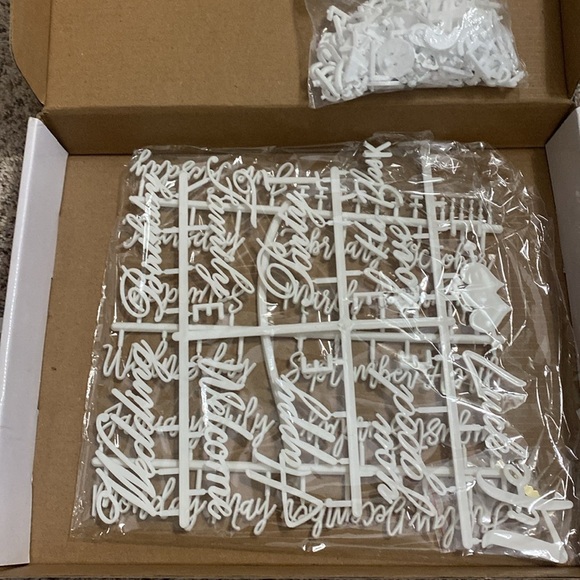 Double sided letter board 10x10 rustic frame - Picture 9 of 12